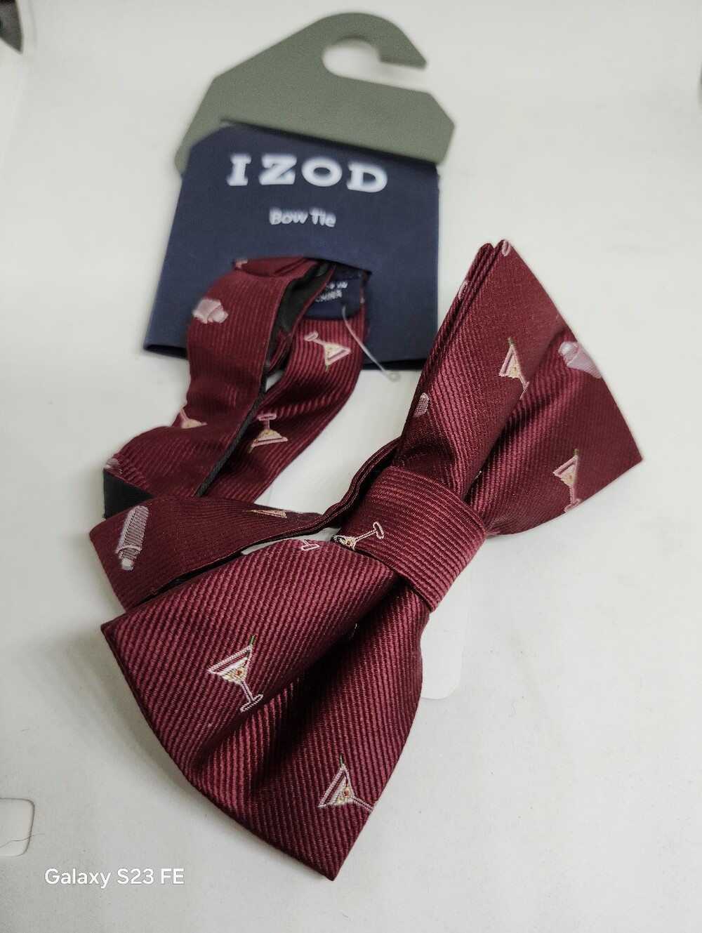 New Izod Burgundy Martini Print Bow Tie
